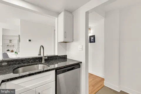 $550,000 | 1727 R Street Northwest, Unit 402, Washington, DC 20009