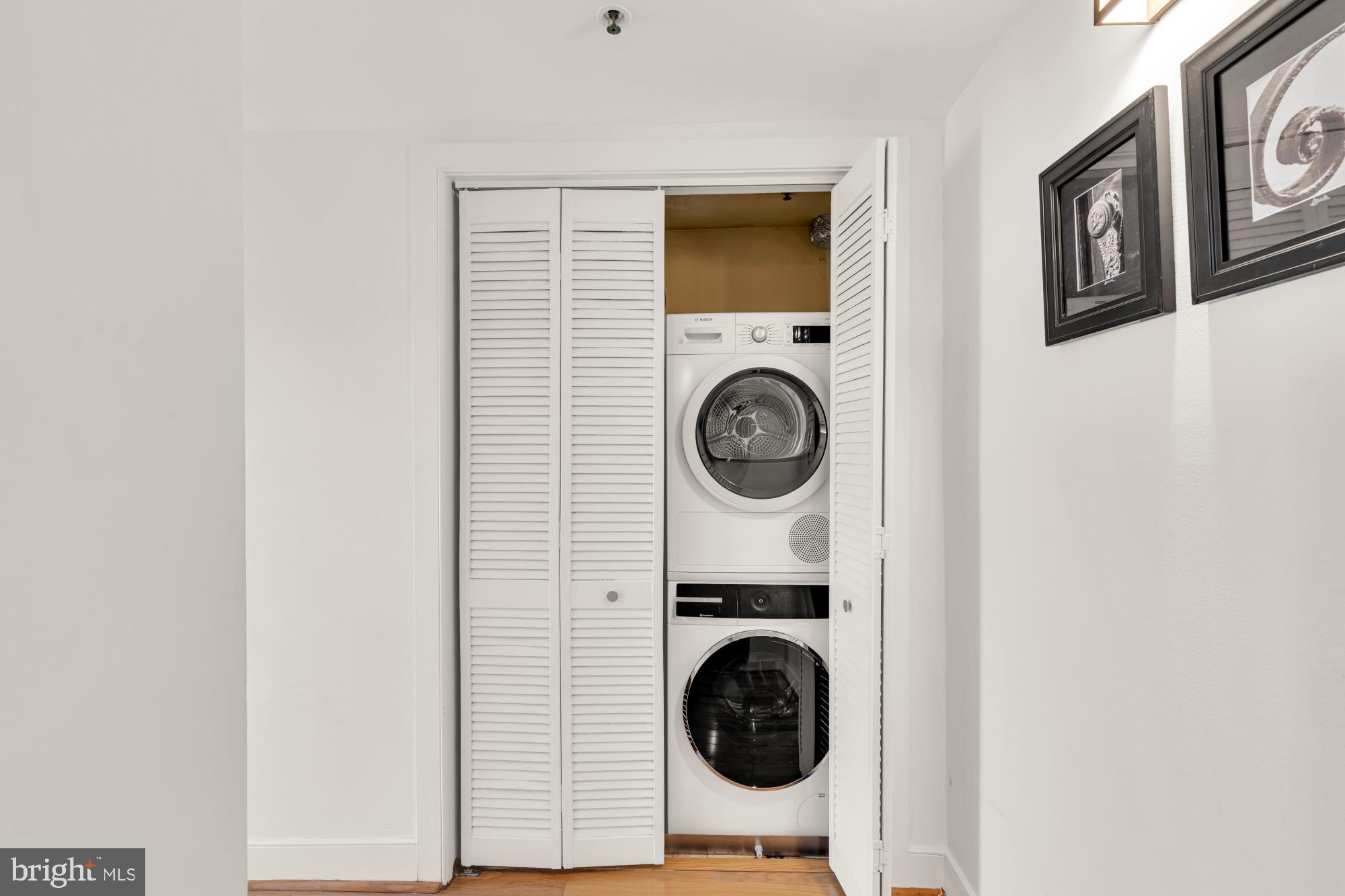 1727 R Street Northwest, Unit 402 Washington, DC 20009 - Photo 18 of 35 In-Unit New Washer/Dryer