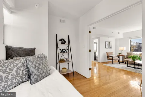 $550,000 | 1727 R Street Northwest, Unit 402, Washington, DC 20009
