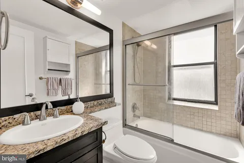 $550,000 | 1727 R Street Northwest, Unit 402, Washington, DC 20009