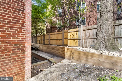 $550,000 | 1727 R Street Northwest, Unit 402, Washington, DC 20009