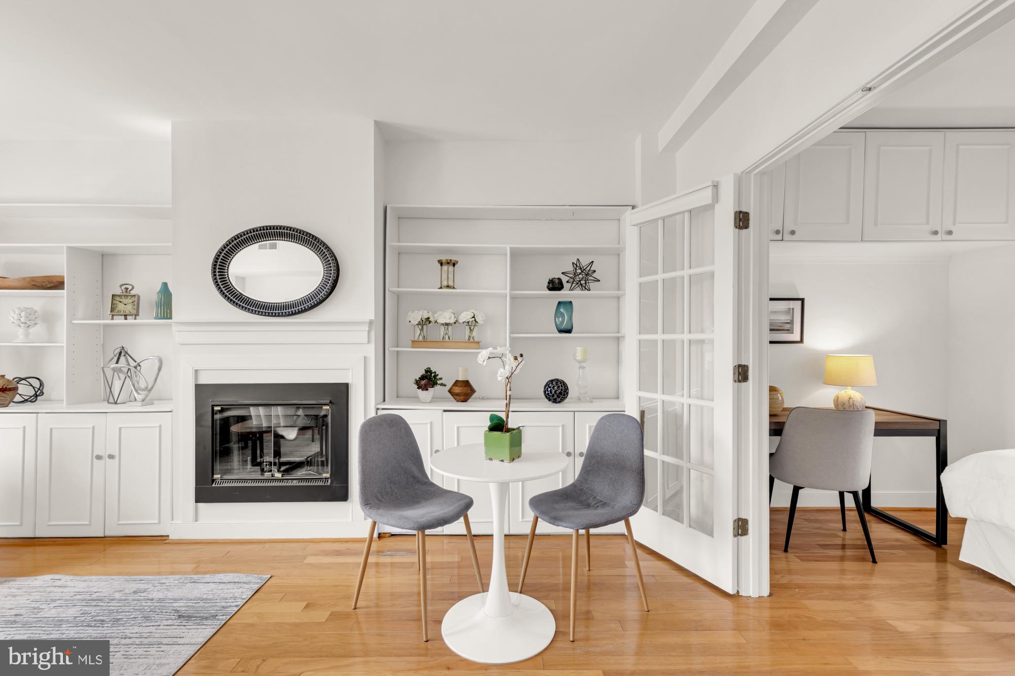 1727 R Street Northwest, Unit 402 Washington, DC 20009 - Photo 7 of 35 Dining Space