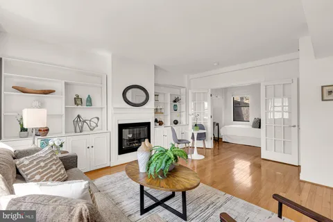 $550,000 | 1727 R Street Northwest, Unit 402, Washington, DC 20009