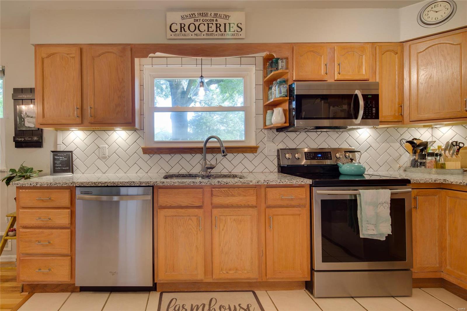3154 Ringer Road St. Louis, MO 63125 - Photo 10 of 34 Gallery Image 10