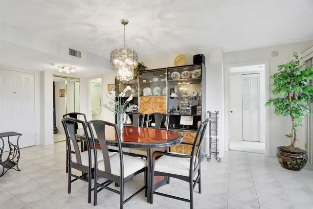 $549,900 | 330 Southeast 20th Avenue, Unit 307, Deerfield Beach, FL 33441