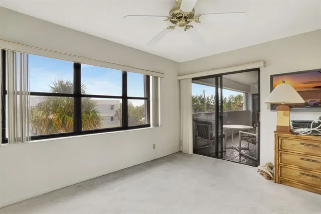 $549,900 | 330 Southeast 20th Avenue, Unit 307, Deerfield Beach, FL 33441