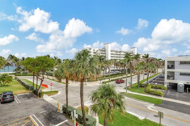 $549,900 | 330 Southeast 20th Avenue, Unit 307, Deerfield Beach, FL 33441