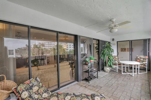 $549,900 | 330 Southeast 20th Avenue, Unit 307, Deerfield Beach, FL 33441