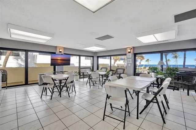 $549,900 | 330 Southeast 20th Avenue, Unit 307, Deerfield Beach, FL 33441