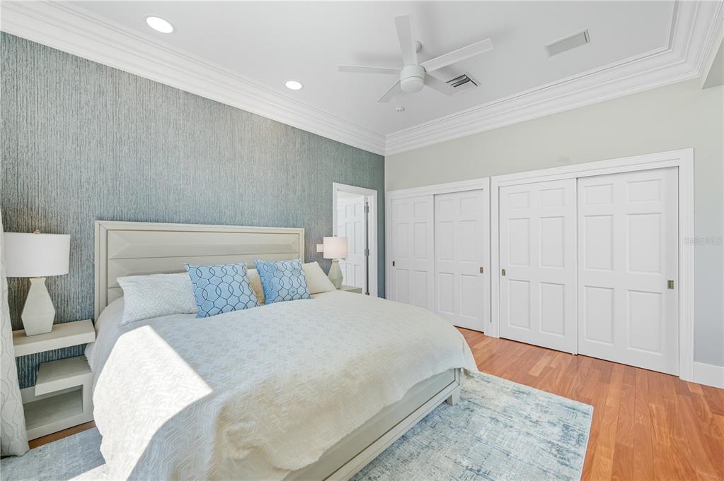 3315 Bay Shore Road Sarasota, FL 34234 - Photo 35 of 96