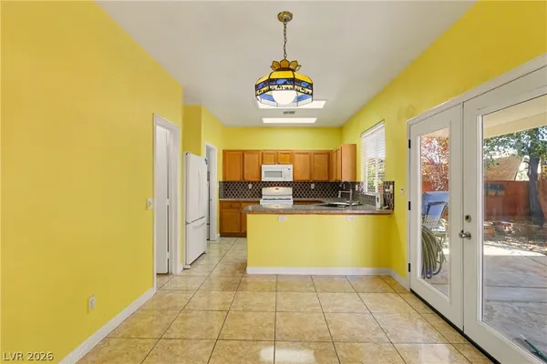 $2,400 | 7929 Dana Maple Court, Las Vegas, NV 89131