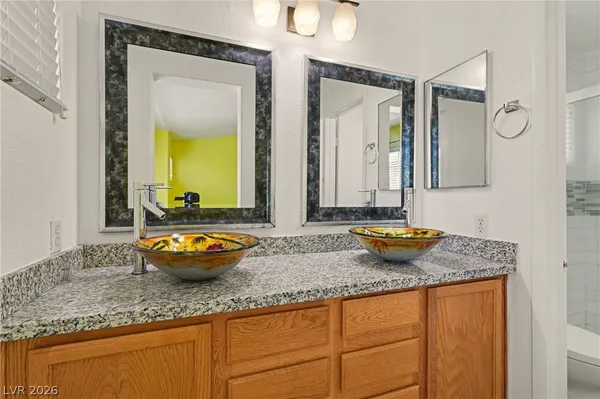 $2,400 | 7929 Dana Maple Court, Las Vegas, NV 89131