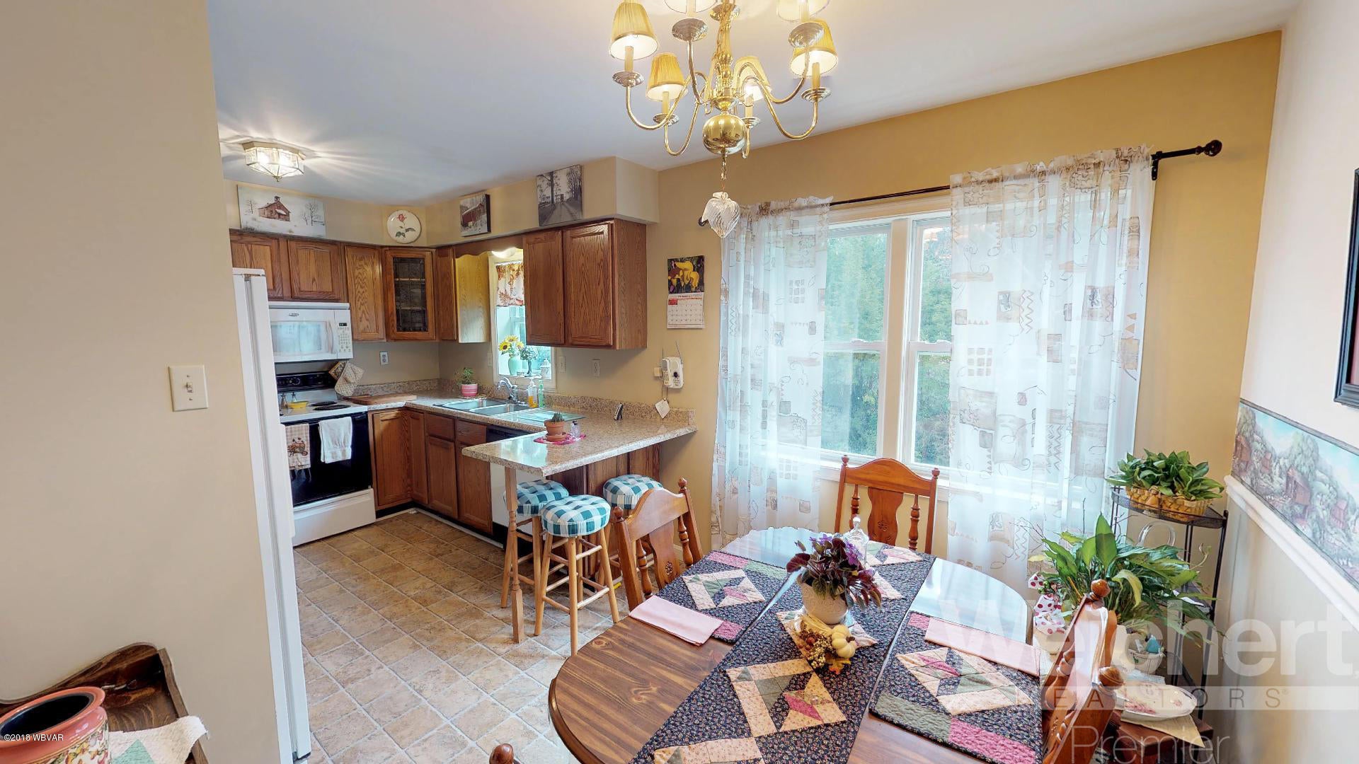 2254 Division Road Williamsport, PA 17701 - Photo 13 of 25 Kitchen/dining combo
