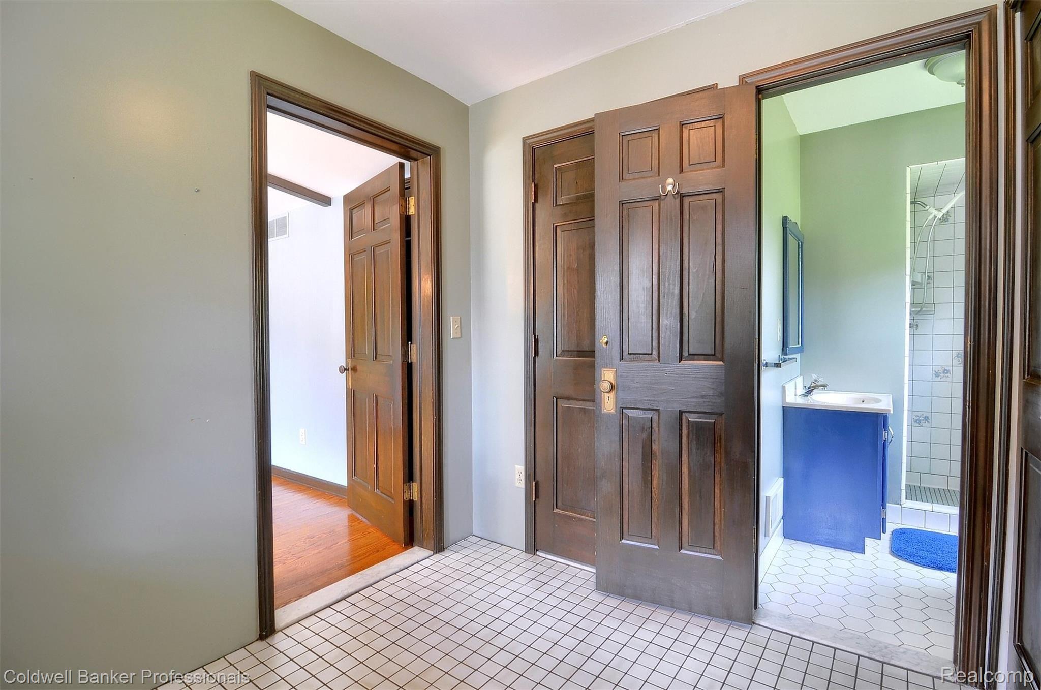 801 Maxfield Lake Road Brighton, MI 48114 - Photo 28 of 65 8-View From Foyer.jpg