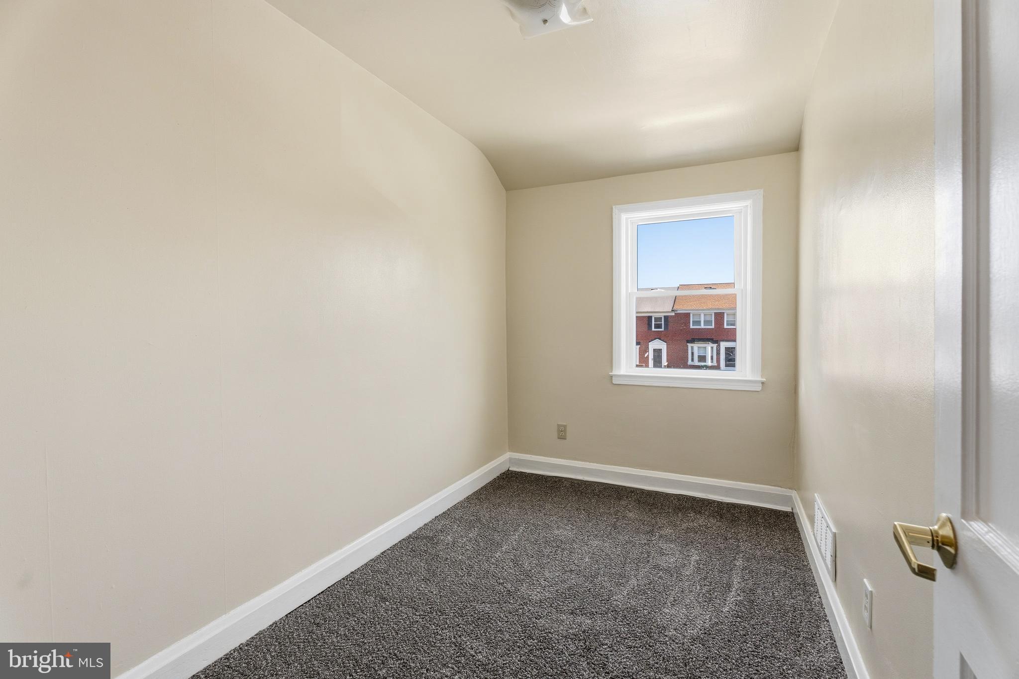 606 Middlesex Road Essex, MD 21221 - Photo 21 of 33