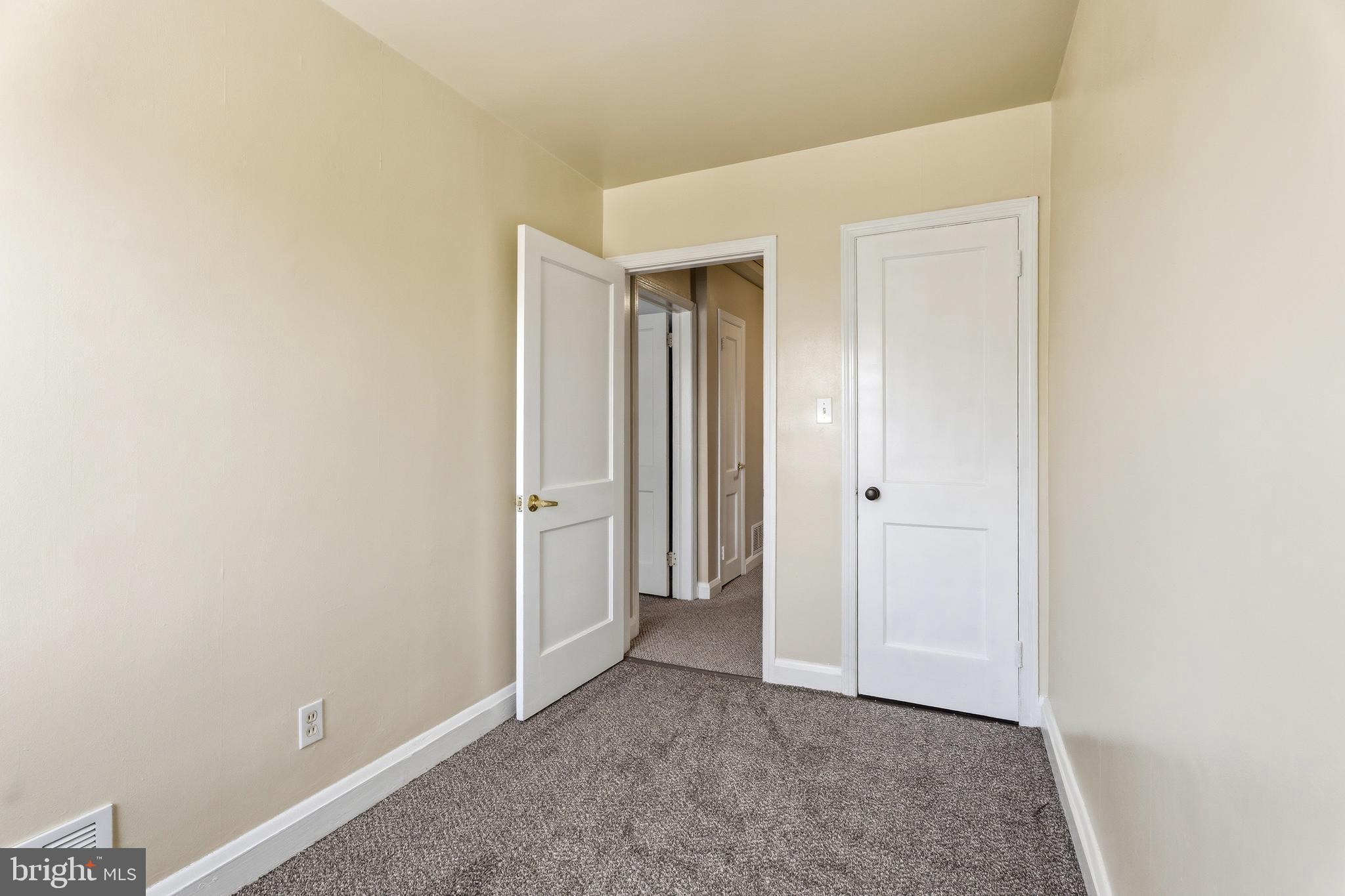 606 Middlesex Road Essex, MD 21221 - Photo 22 of 33