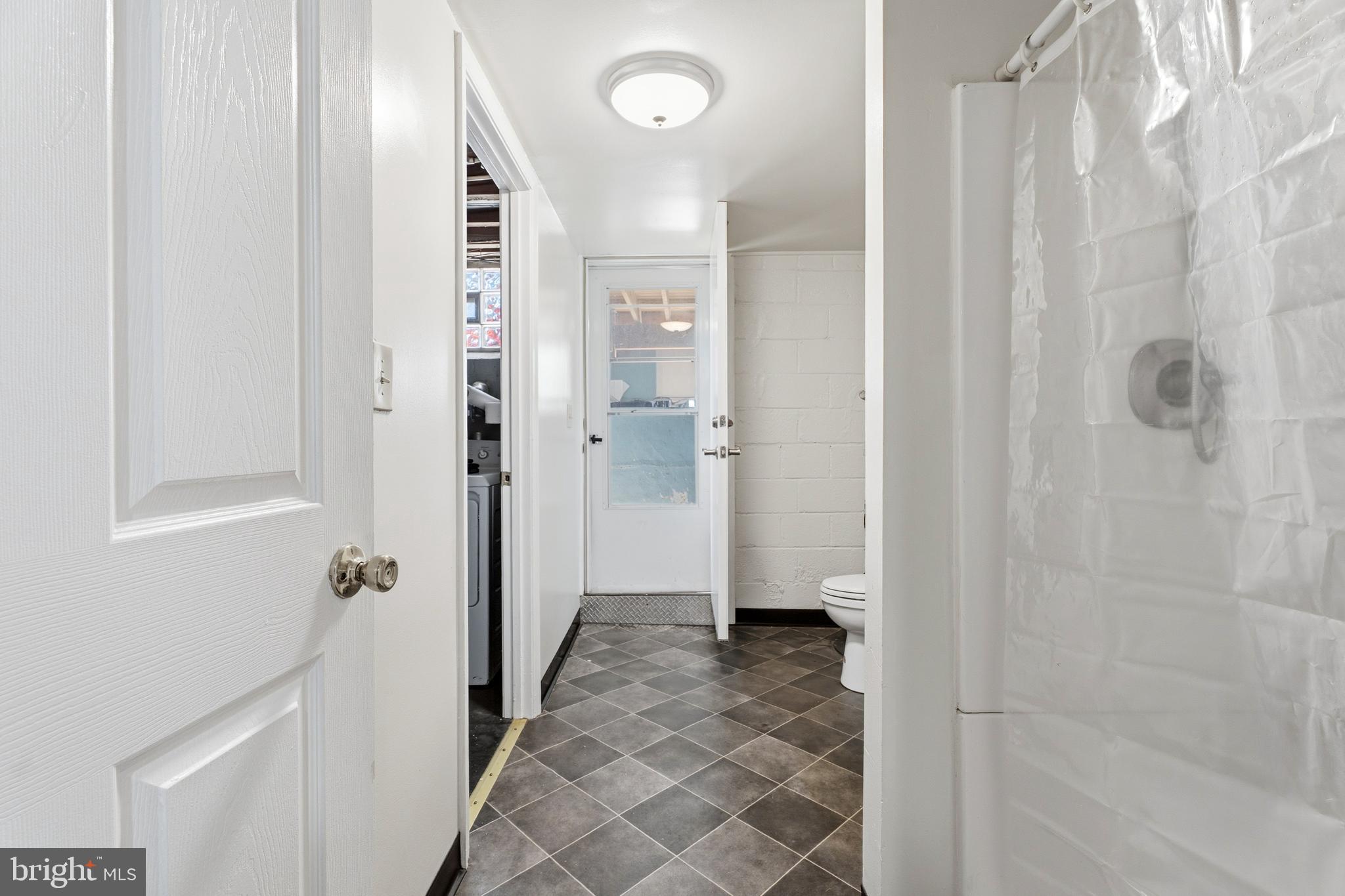 606 Middlesex Road Essex, MD 21221 - Photo 29 of 33