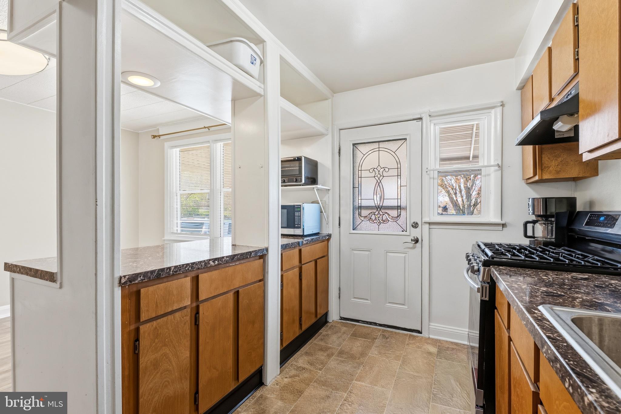 606 Middlesex Road Essex, MD 21221 - Photo 10 of 33
