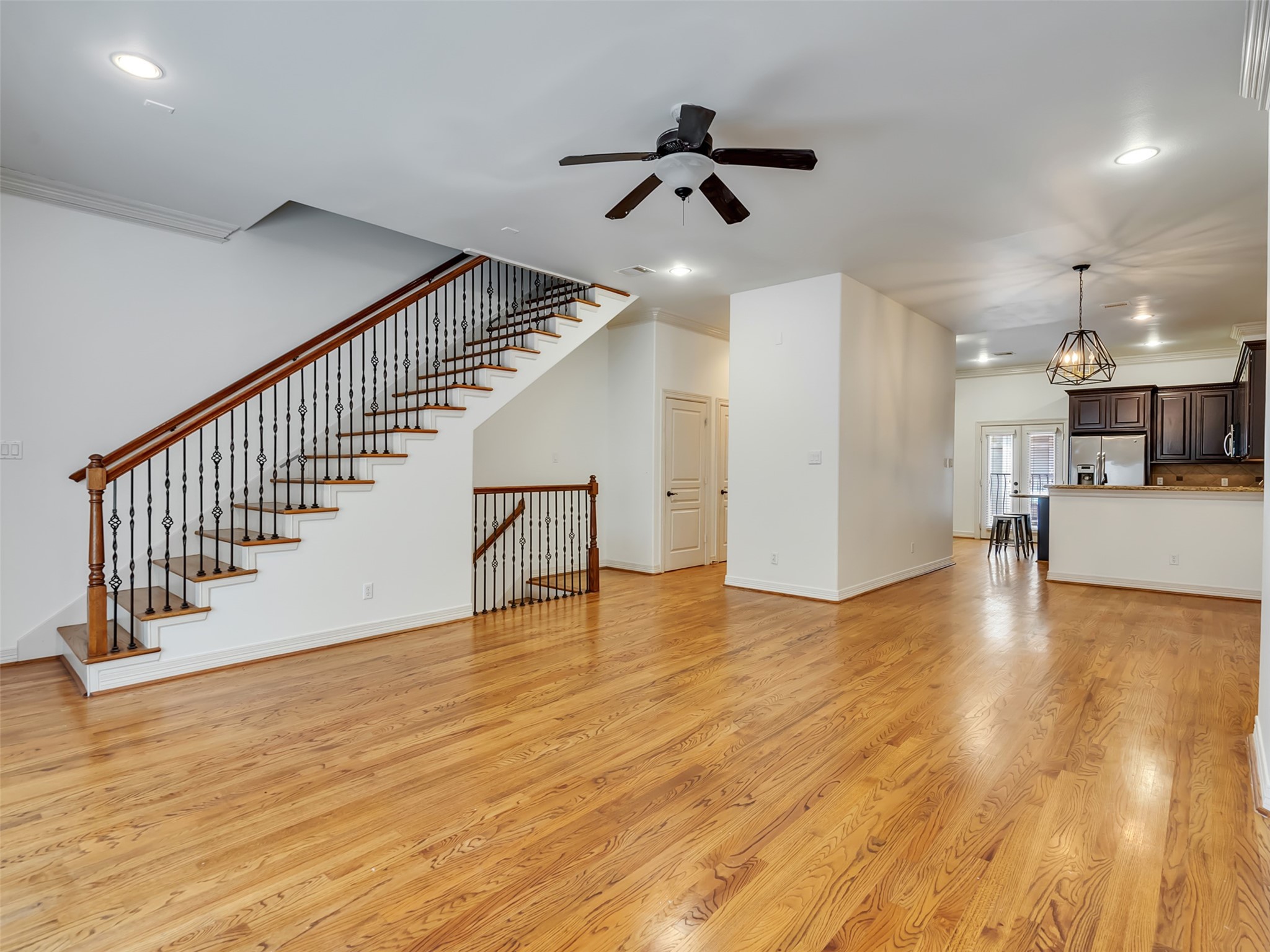 2540 Prospect Street, Unit B Houston, TX 77004 - Photo 18 of 37 a view of empty room with wooden floor and ceiling fan