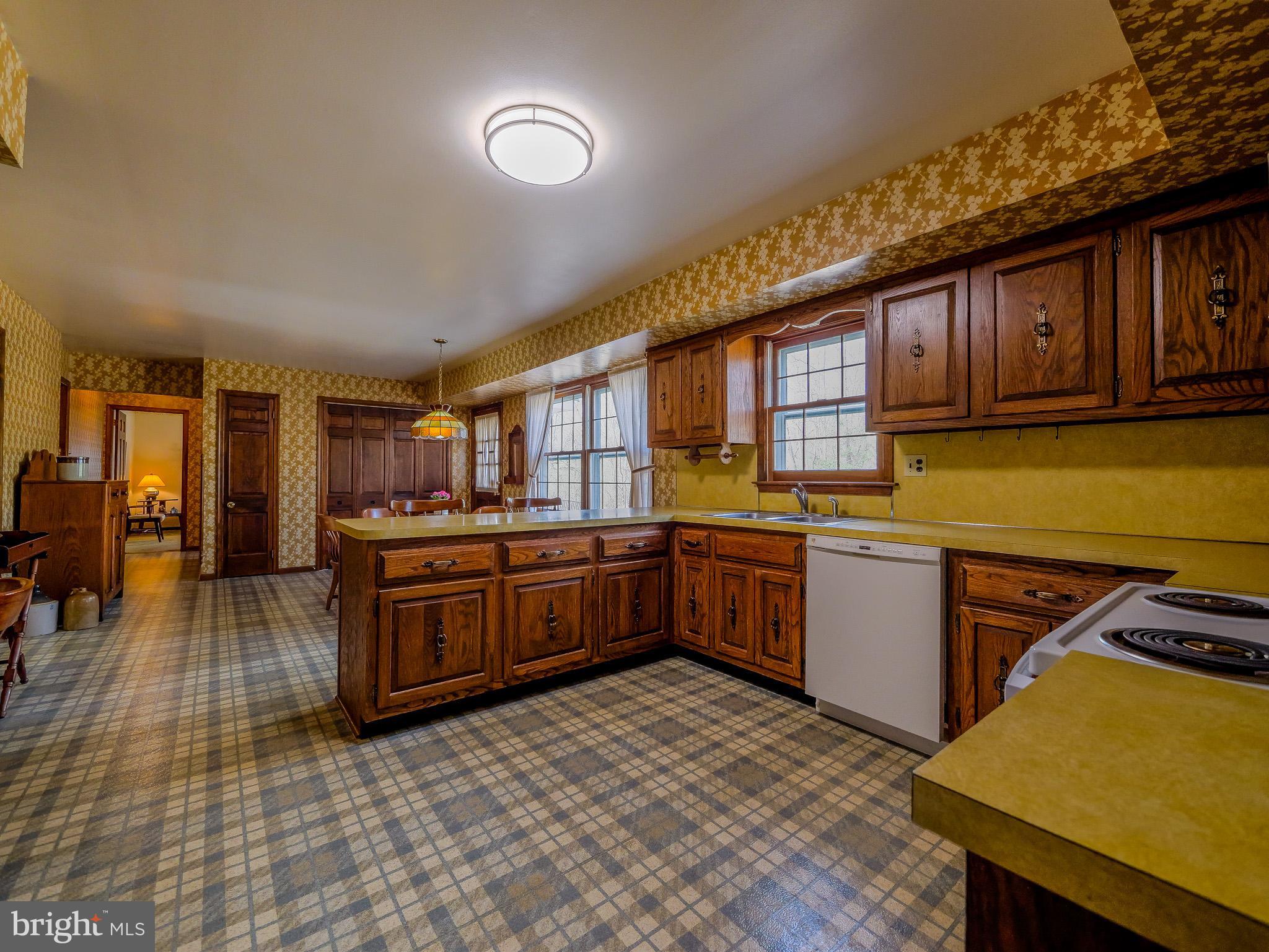 3 Running Brook Road Glen Mills, PA 19342 - Photo 24 of 57 Kitchen