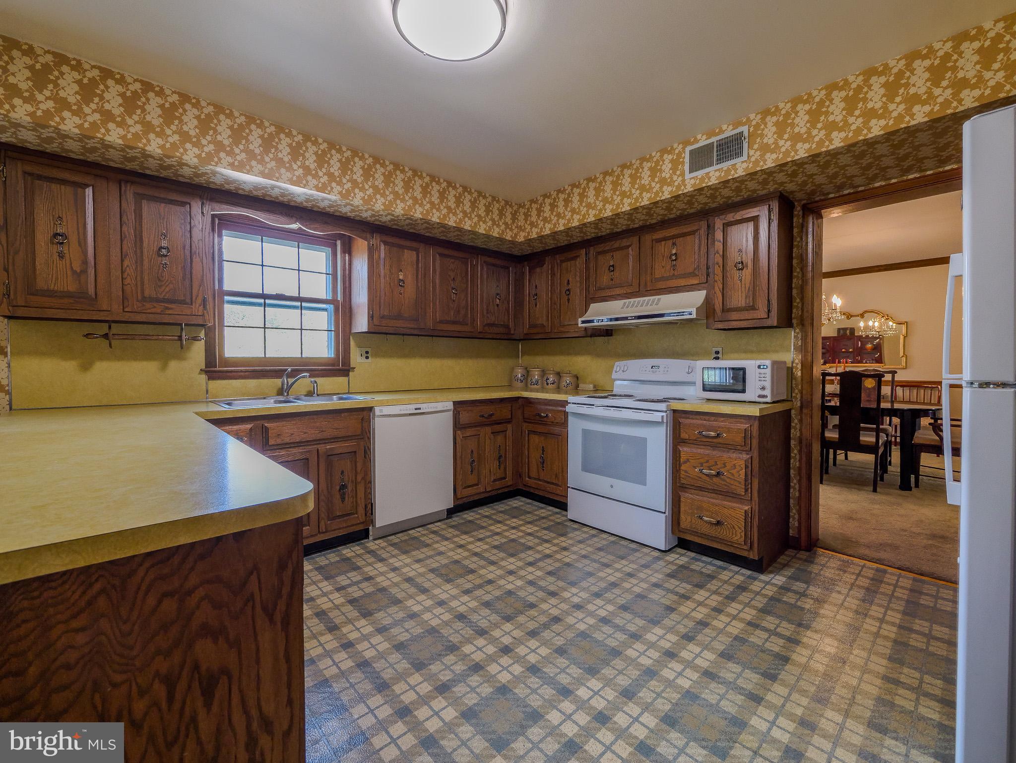 3 Running Brook Road Glen Mills, PA 19342 - Photo 25 of 57 Kitchen