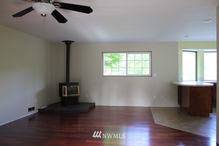 23565 Port Gamble Road Northeast Poulsbo, WA 98370 - Photo 4 of 13 Gallery Image 4