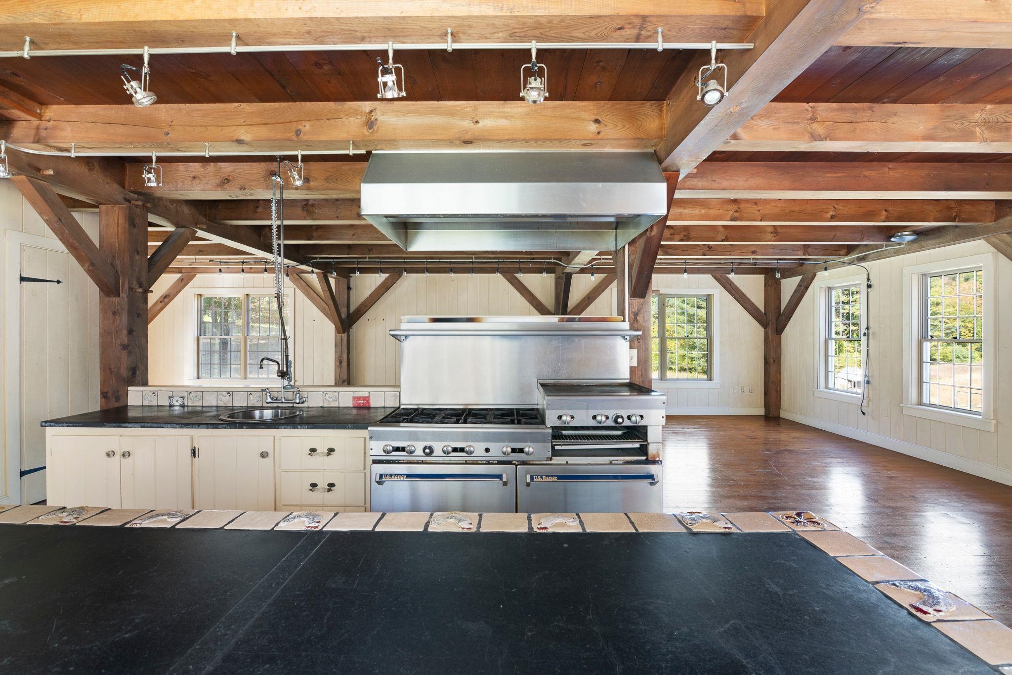 131 Stark Road Brattleboro, VT 05301 - Photo 13 of 54