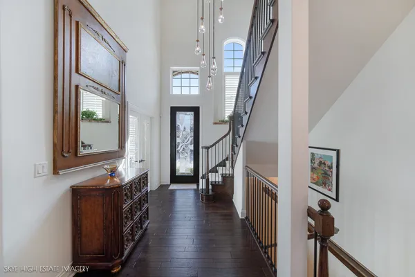 $1,448,000 | 1 Willowcrest Drive, Oak Brook, IL 60523