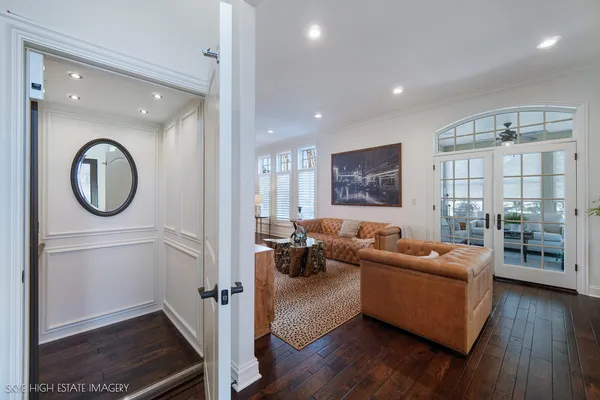 $1,448,000 | 1 Willowcrest Drive, Oak Brook, IL 60523