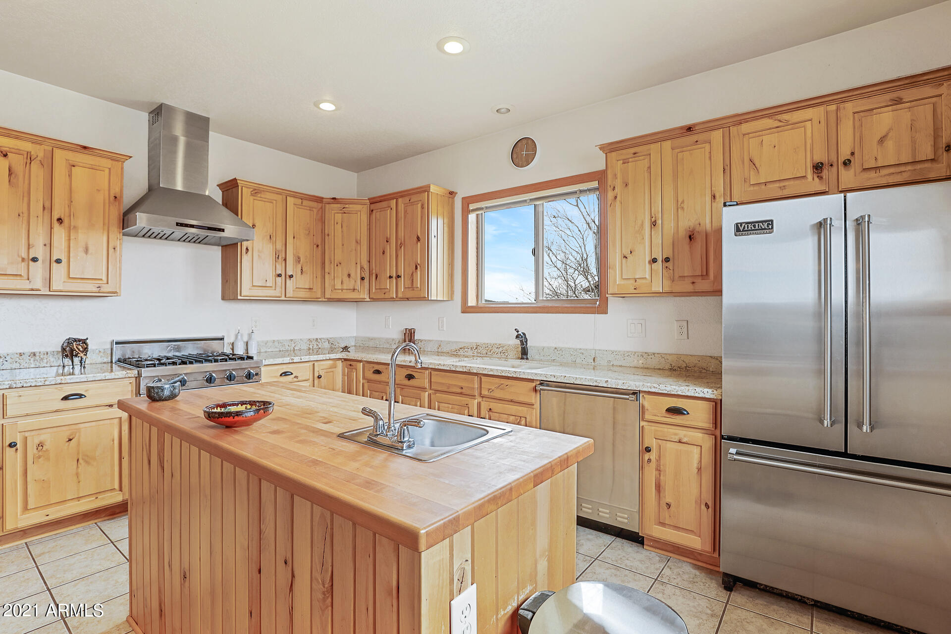 9676 North Bryant Road Flagstaff, AZ 86004 - Photo 12 of 42 Viking SS Appliances