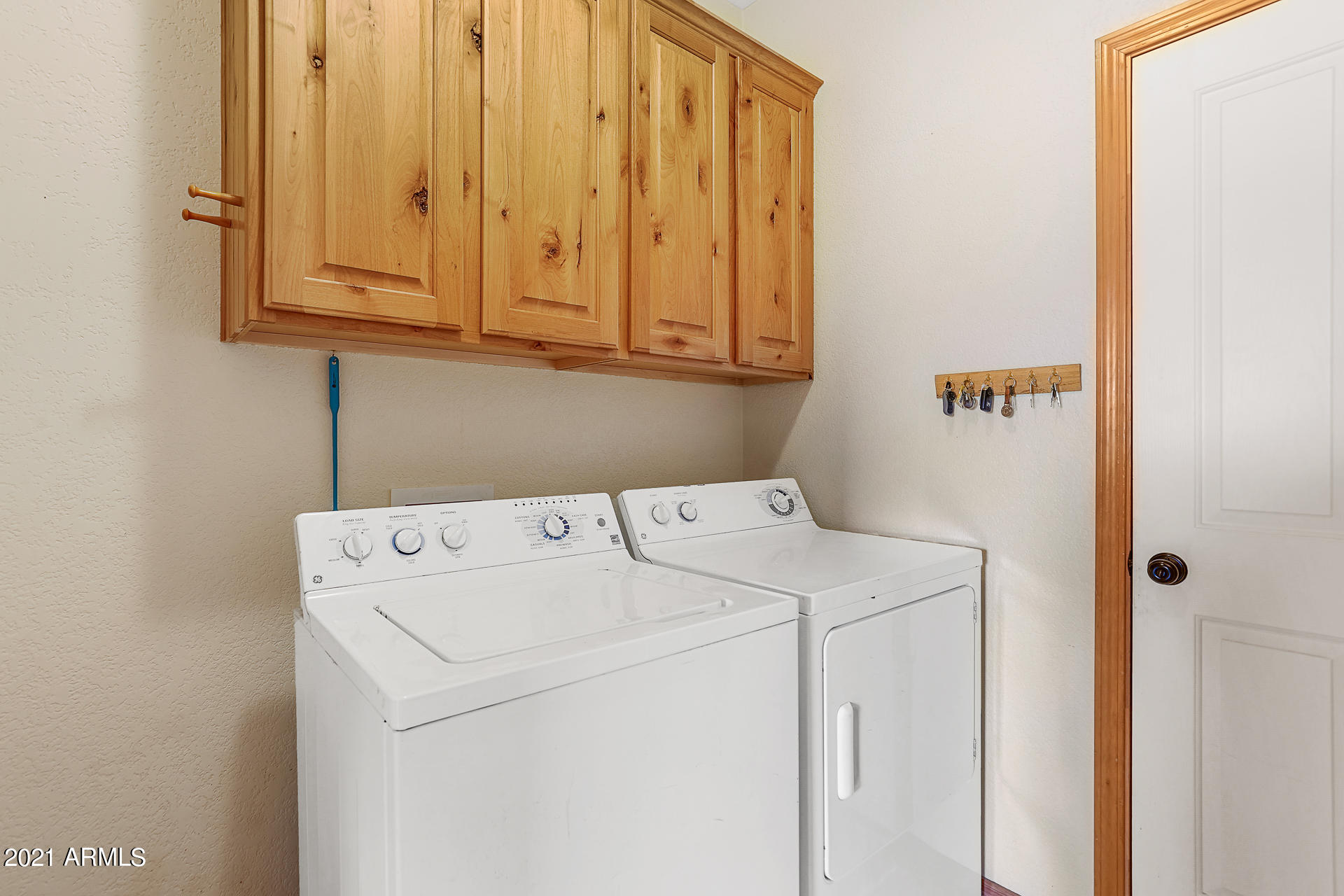 9676 North Bryant Road Flagstaff, AZ 86004 - Photo 26 of 42 Laundry Room to Garage