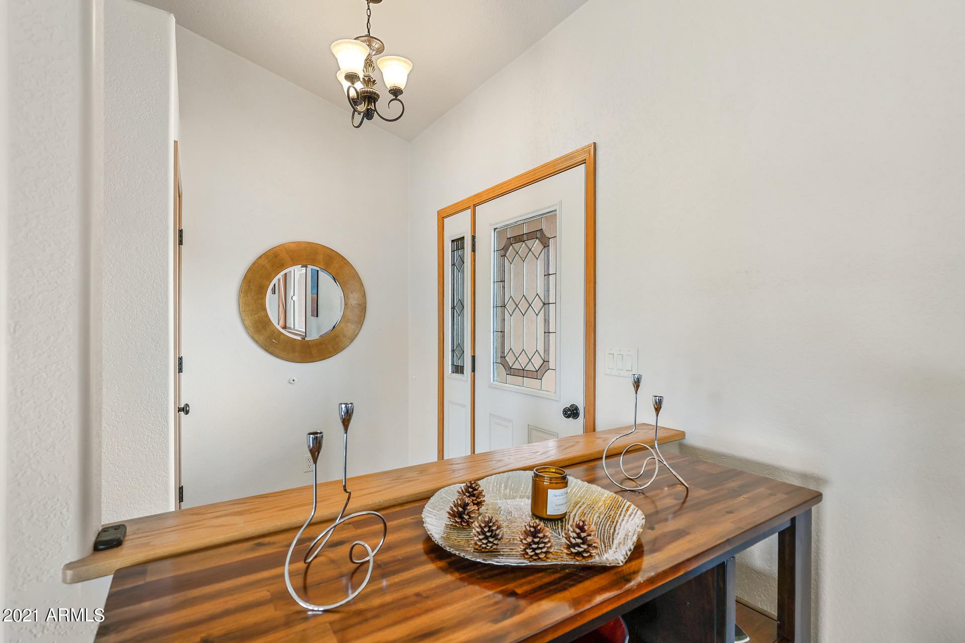 9676 North Bryant Road Flagstaff, AZ 86004 - Photo 5 of 42 Foyer