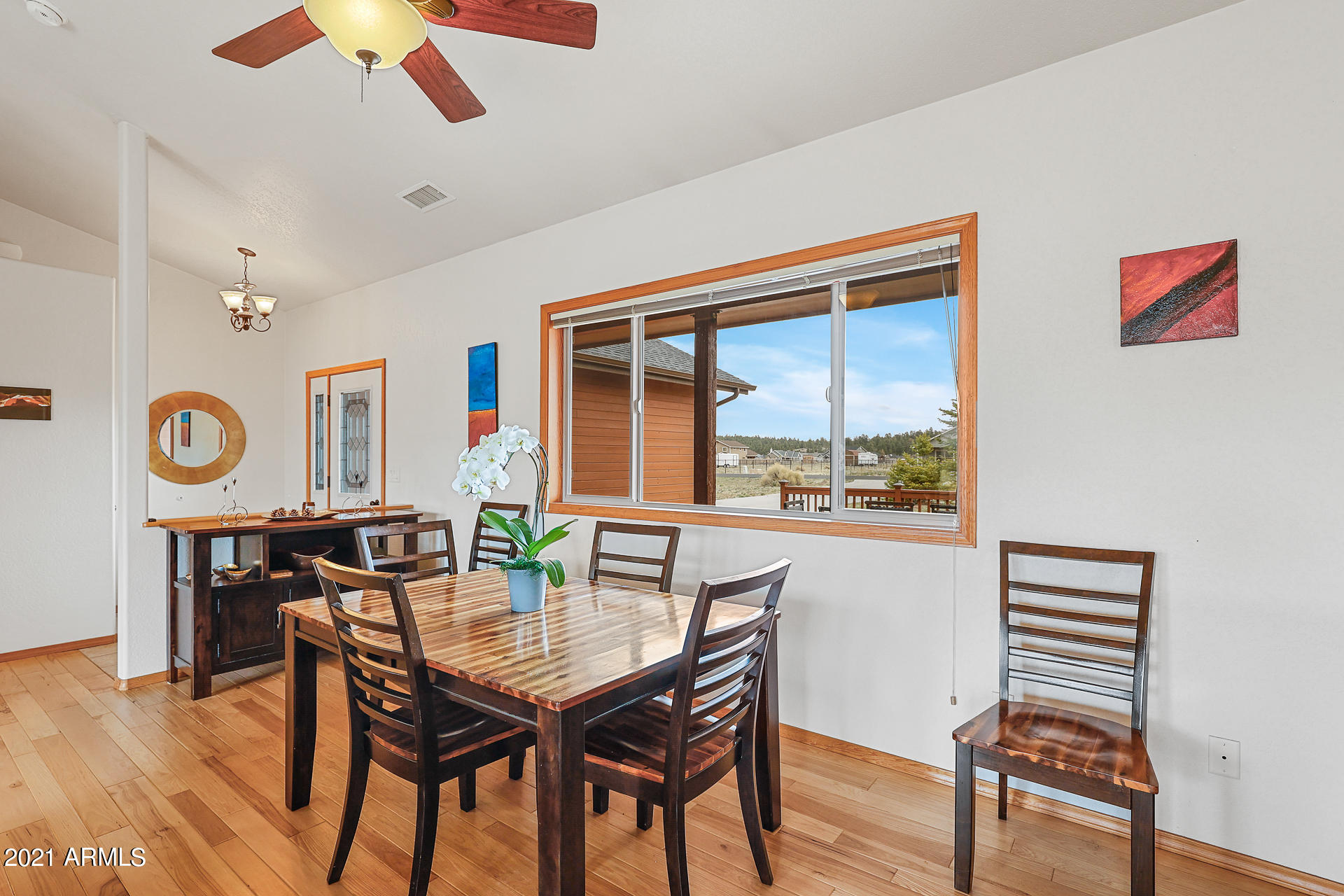9676 North Bryant Road Flagstaff, AZ 86004 - Photo 9 of 42 Large Area for Dining