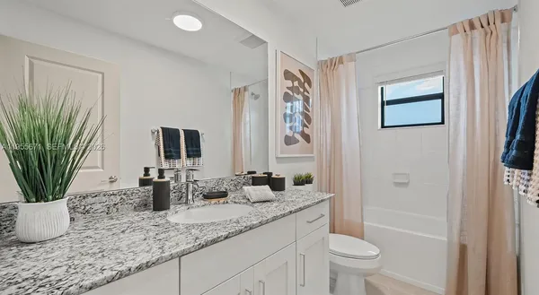 $2,470 | 5600 Northwest Coventry Circle, Unit 3BR, Port St. Lucie, FL 34986