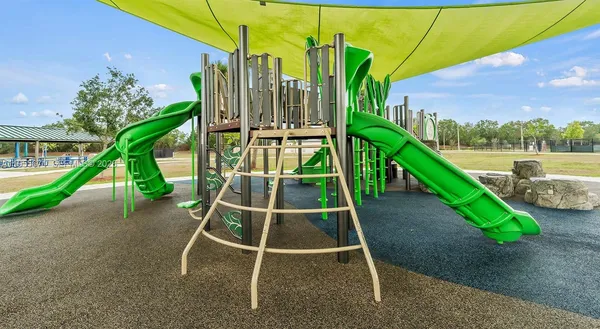 $2,470 | 5600 Northwest Coventry Circle, Unit 3BR, Port St. Lucie, FL 34986