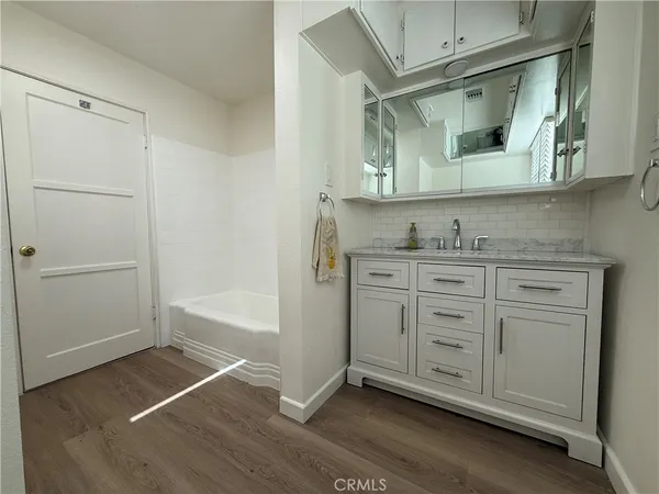 $3,500 | 126 East Sunset Drive South, Redlands, CA 92373