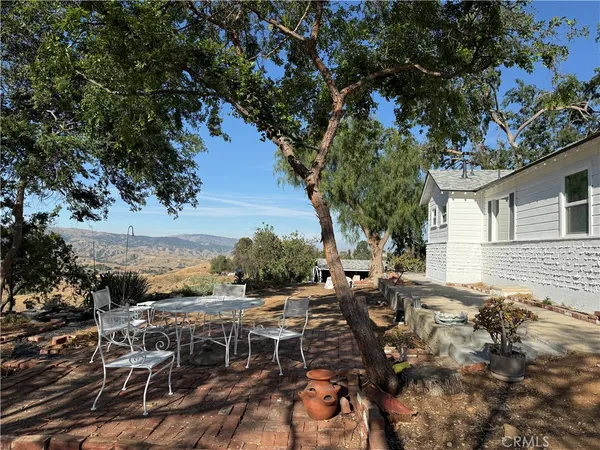 $3,500 | 126 East Sunset Drive South, Redlands, CA 92373