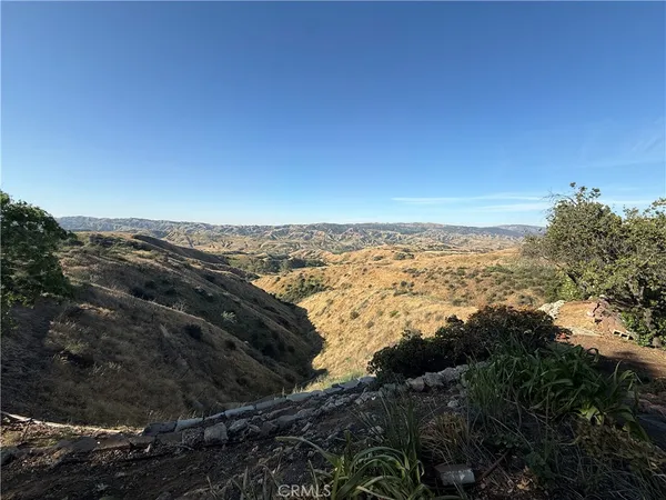 $3,500 | 126 East Sunset Drive South, Redlands, CA 92373