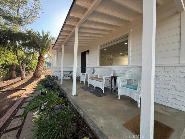 $3,500 | 126 East Sunset Drive South, Redlands, CA 92373