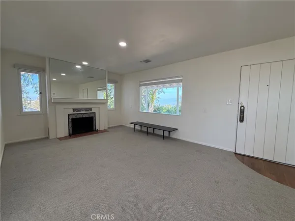 $3,500 | 126 East Sunset Drive South, Redlands, CA 92373