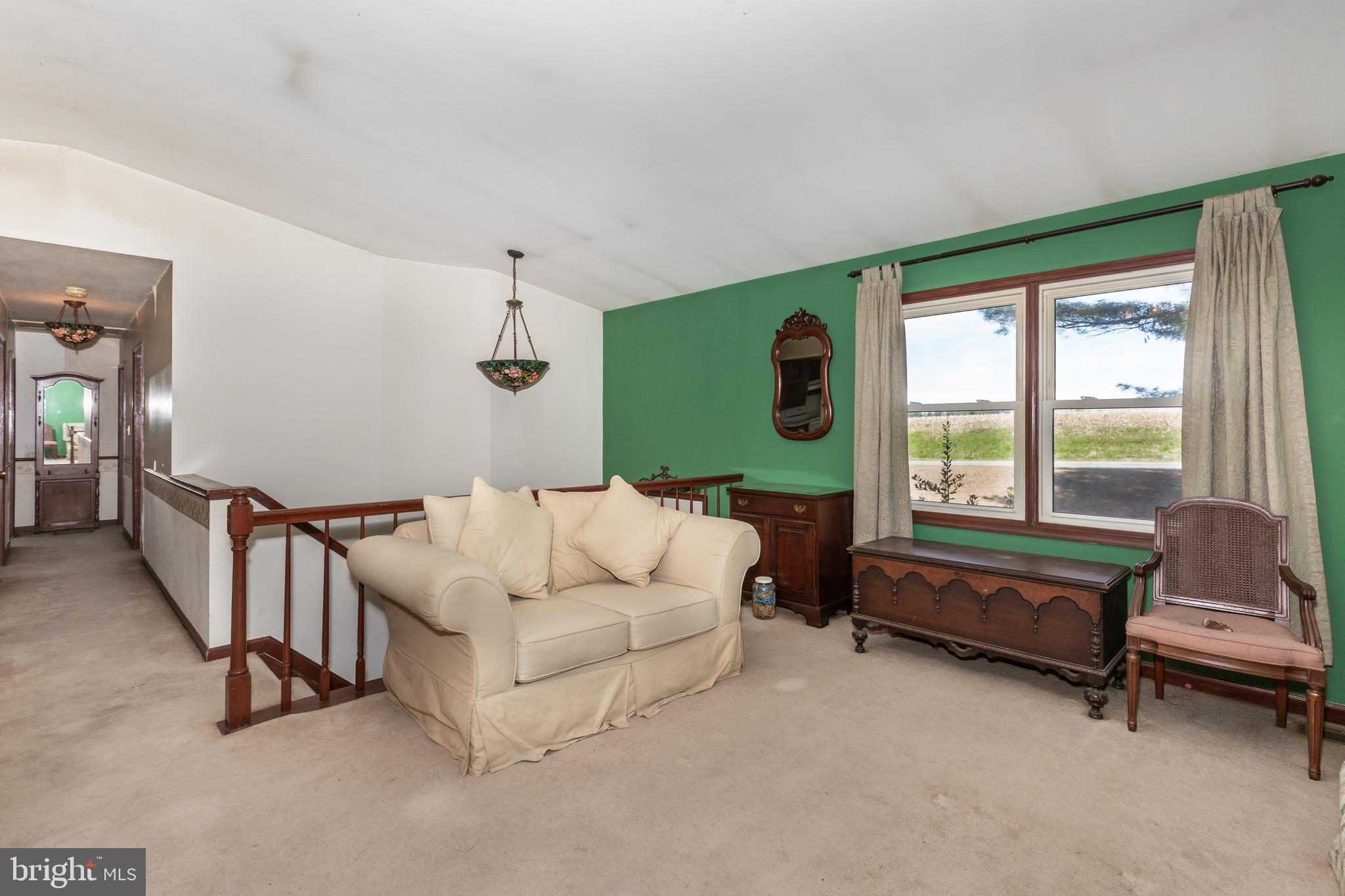 19535 Graystone Road White Hall, MD 21161 - Photo 4 of 32