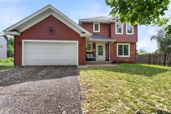 $439,900 | 864 Winterberry Court, Woodbury, MN 55125