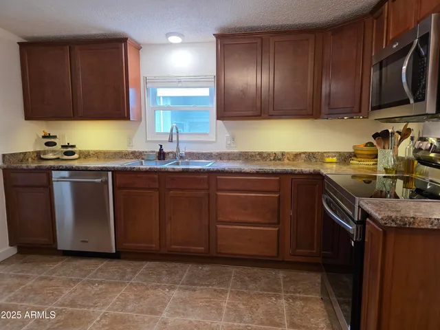 $125,000 | 2233 East Behrend Drive, Unit 26, Phoenix, AZ 85024