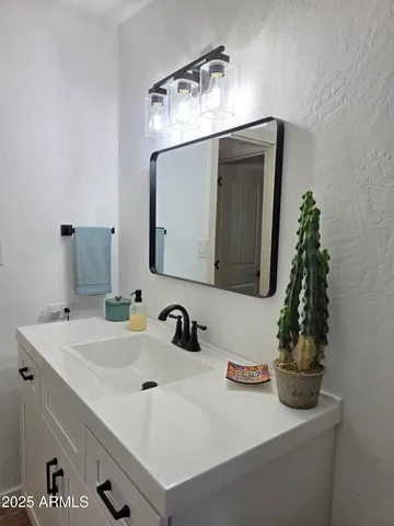 $125,000 | 2233 East Behrend Drive, Unit 26, Phoenix, AZ 85024