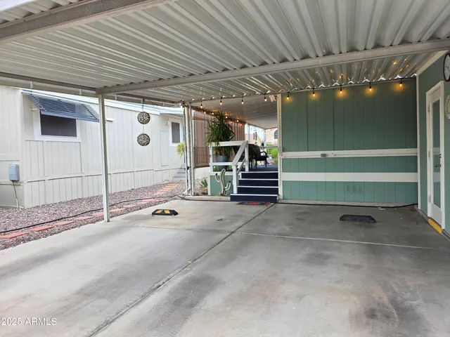 $125,000 | 2233 East Behrend Drive, Unit 26, Phoenix, AZ 85024