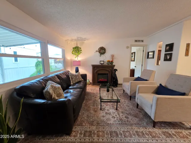 $125,000 | 2233 East Behrend Drive, Unit 26, Phoenix, AZ 85024