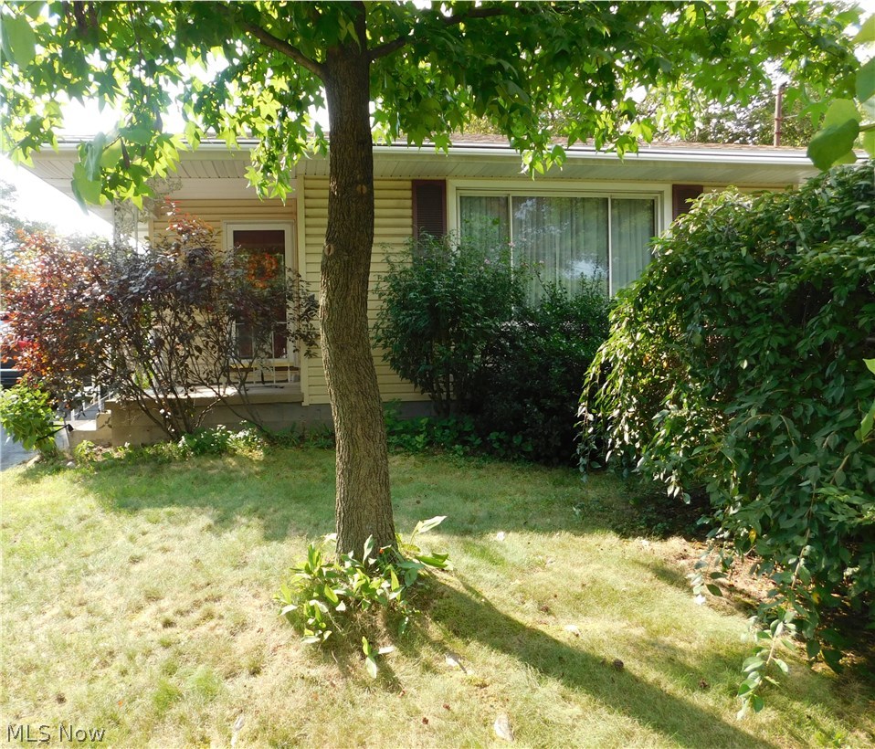 152 Canton Road Akron, OH 44312 - Photo 1 of 21 Gallery Image 1