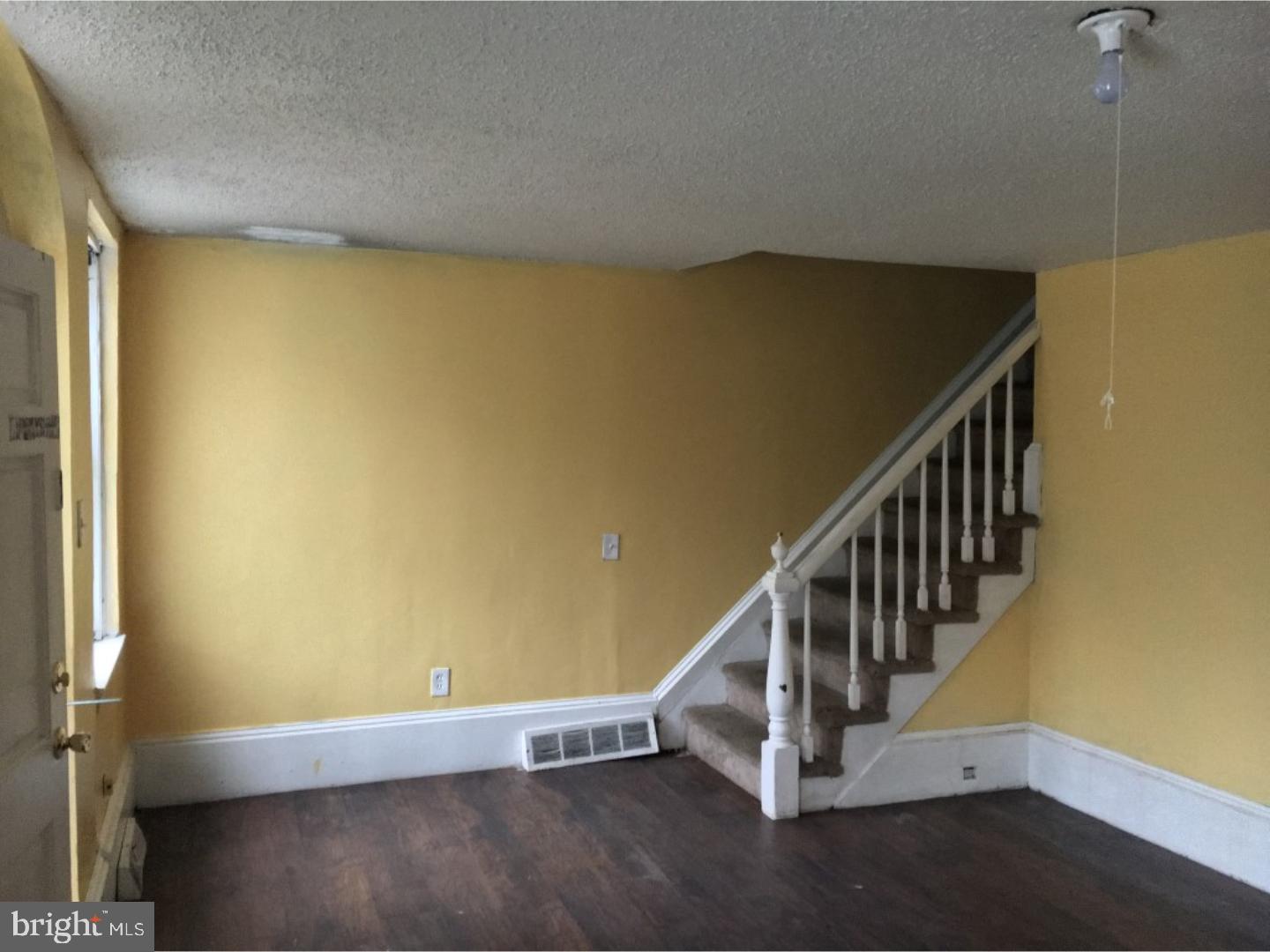1061 Collings Road Camden, NJ 08104 - Photo 2 of 14
