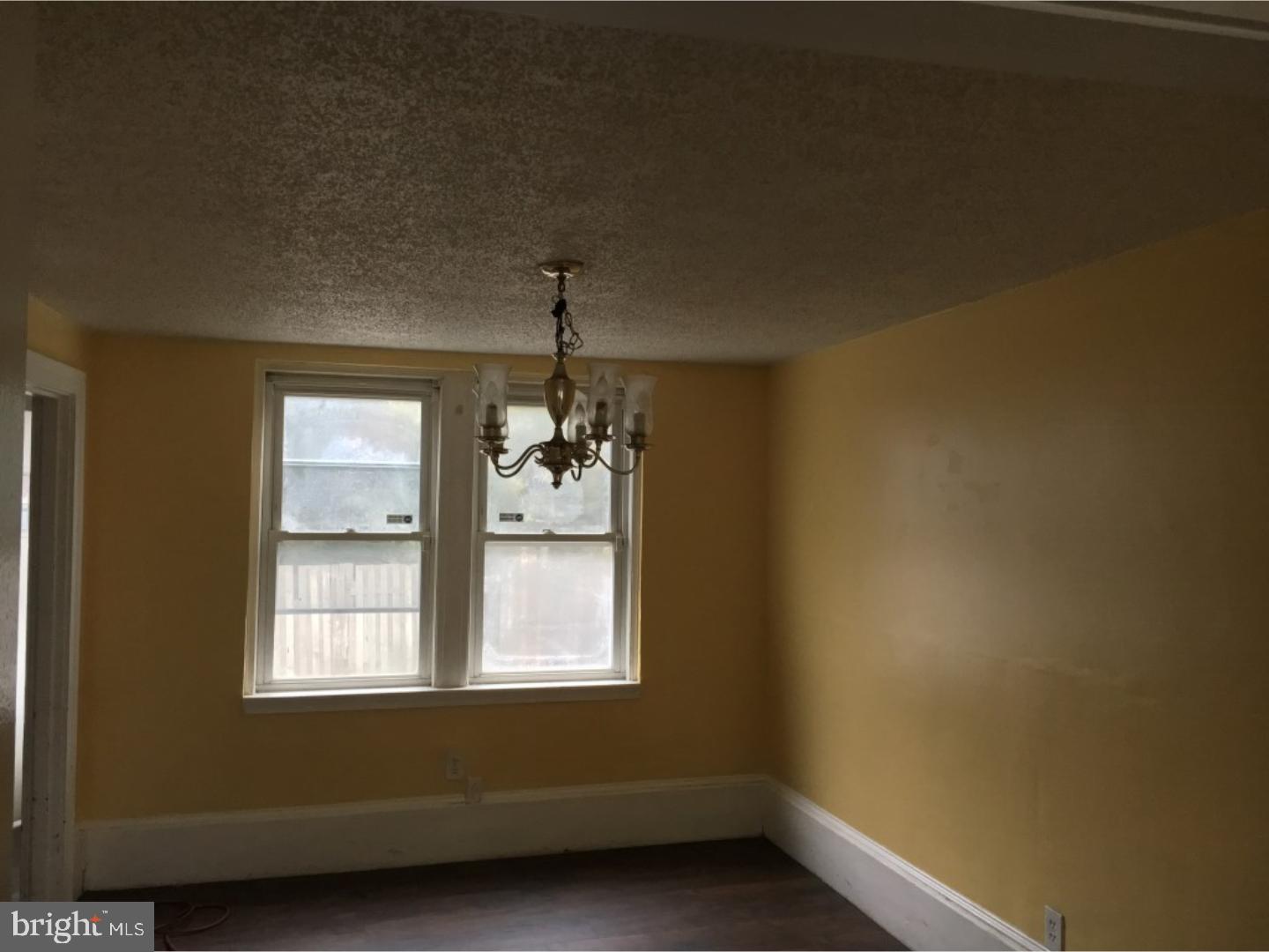 1061 Collings Road Camden, NJ 08104 - Photo 4 of 14