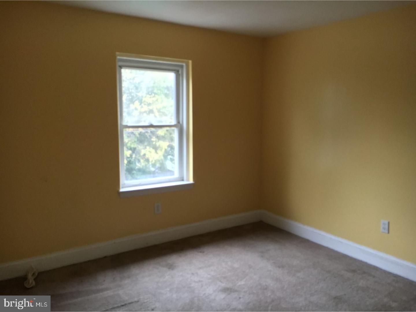 1061 Collings Road Camden, NJ 08104 - Photo 7 of 14